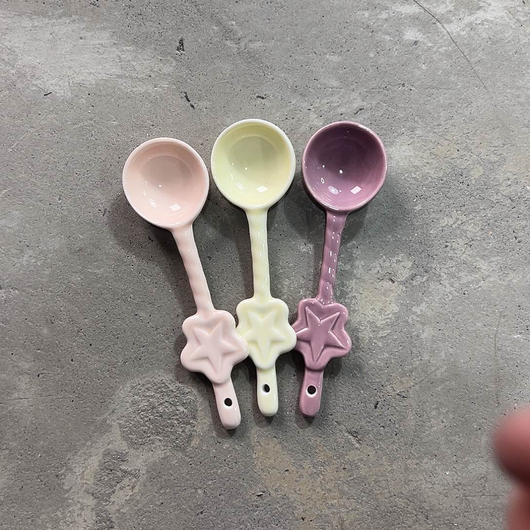 圆勺3个混色装福利