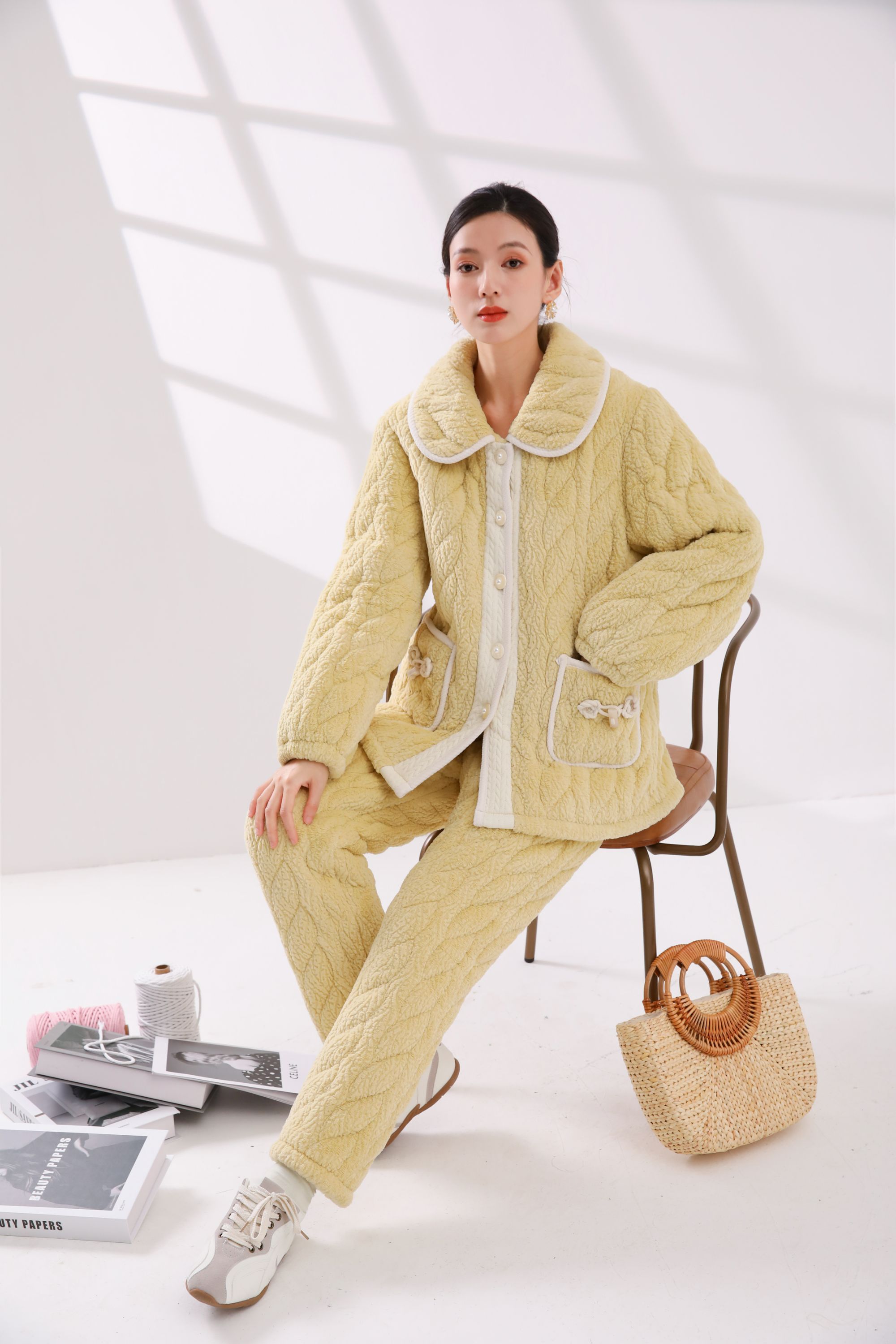 【0266 柠黄梦屿】女睡衣冬三层夹棉格纹翻领保暖外出家居服套装
