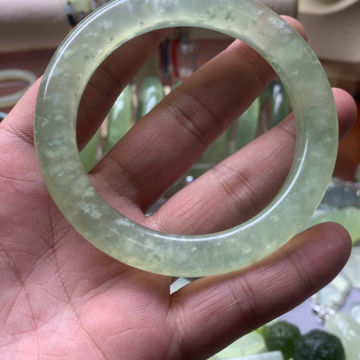 【闪购商品】蛇纹石玉手镯未镶嵌