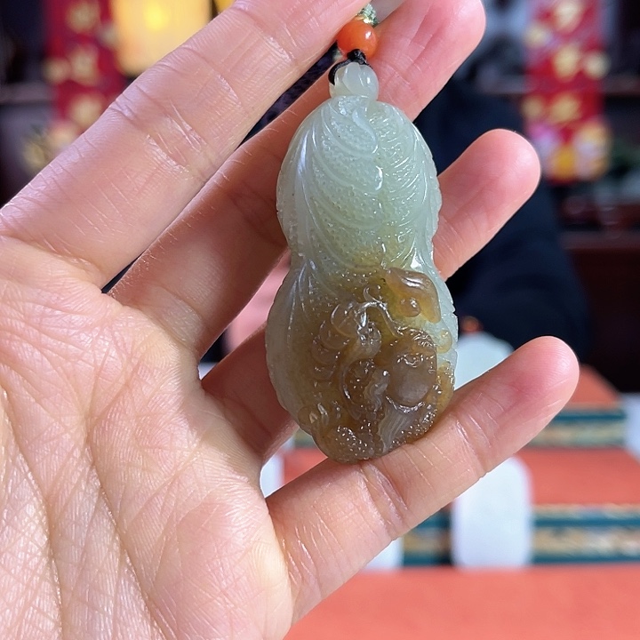 和田玉吊坠未镶嵌