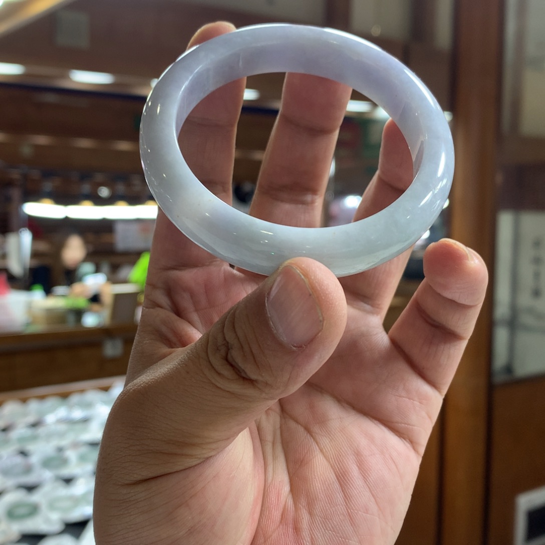 翡翠未镶嵌手镯正5657有纹介意勿拍