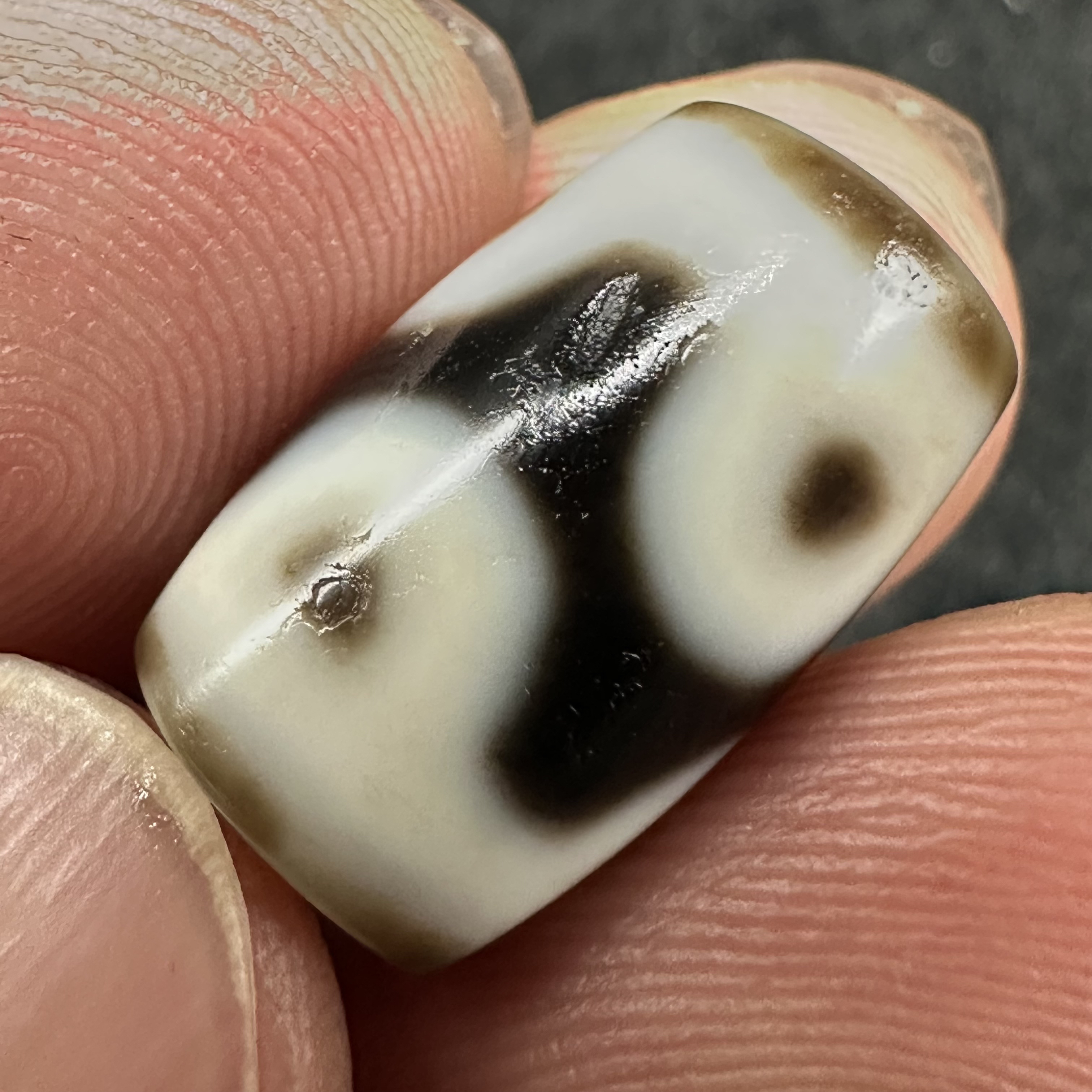 聚缘手工六瓣莲花桶珠玛瑙天珠