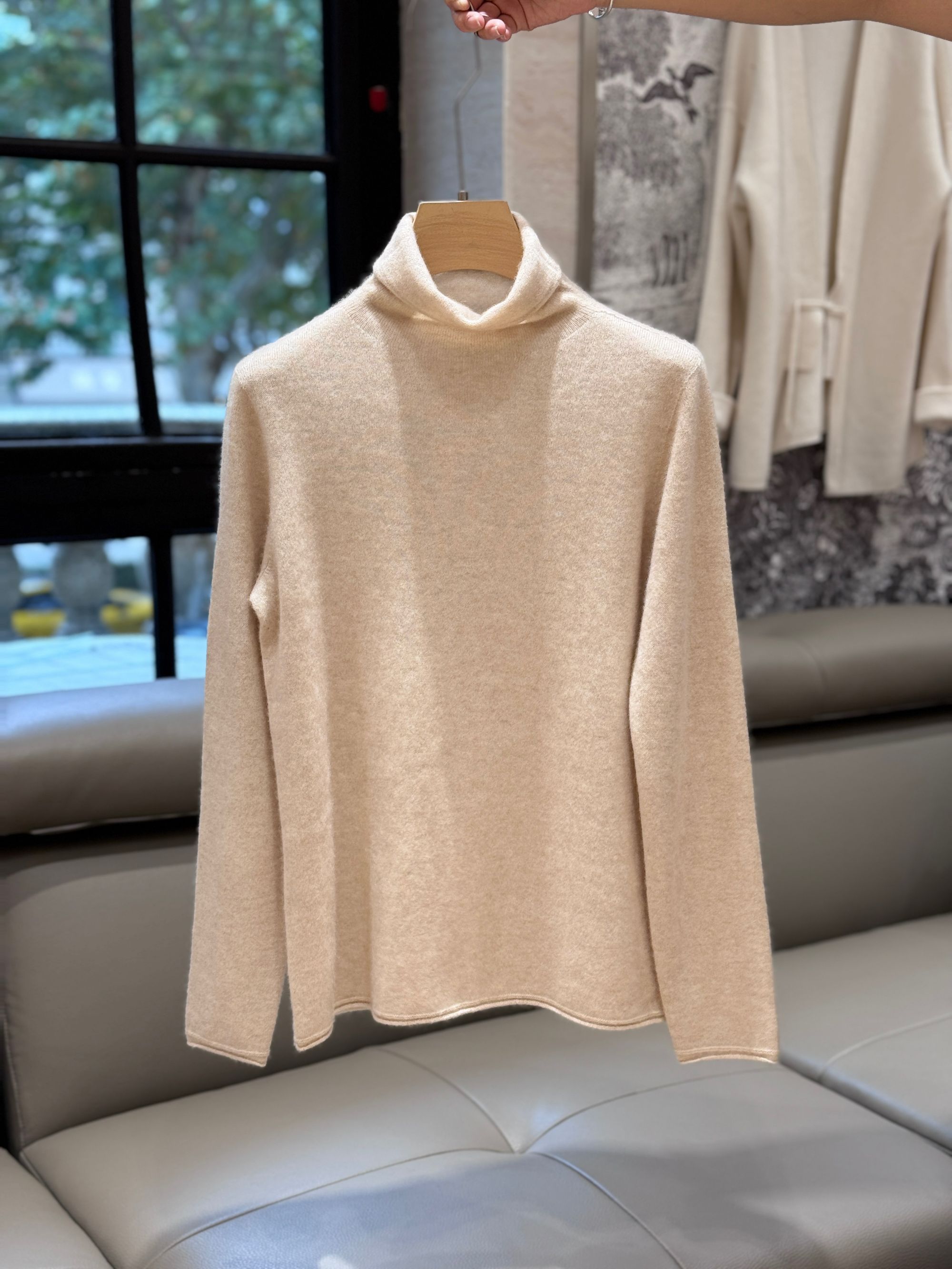 【YINGFEI PARIS】高级定制100%山羊绒平针卷边自由领