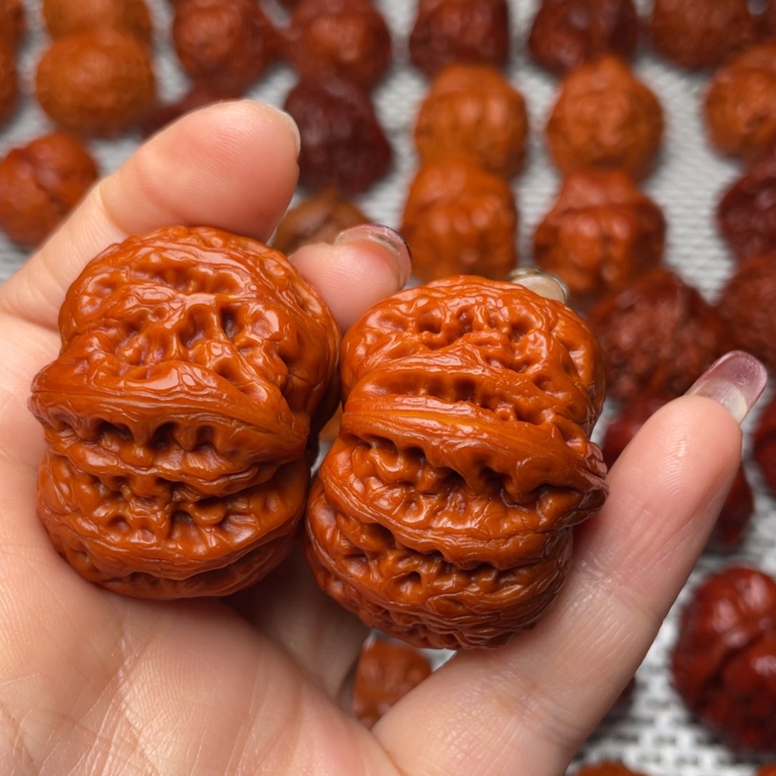 桃核吊坠?**?文玩核桃 手把件 元宝 42