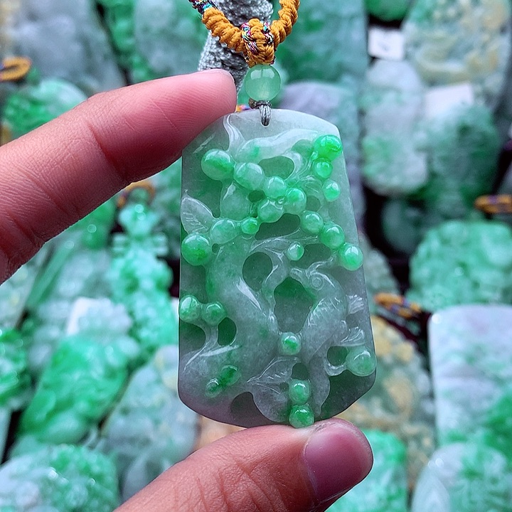 翡翠吊坠(不含链)未镶嵌