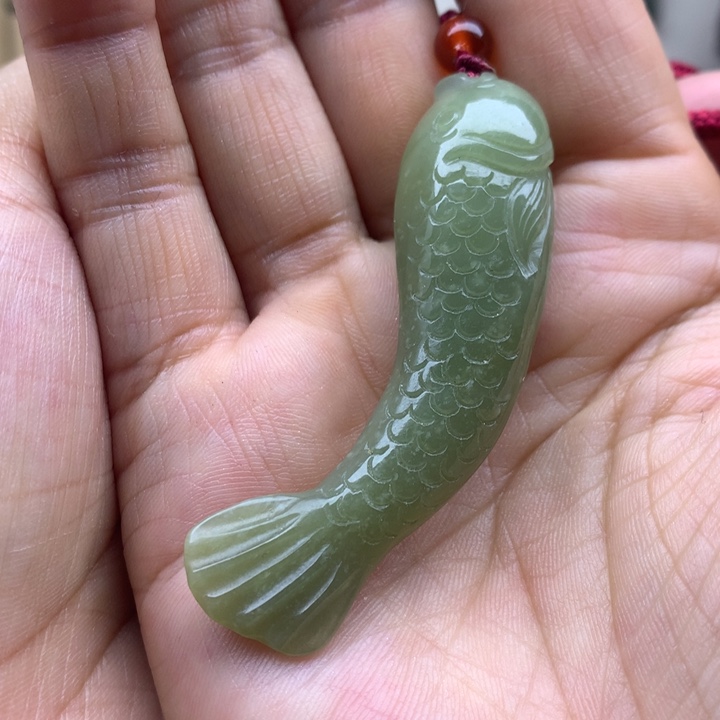 【闪购商品】透闪石质玉吊坠未镶嵌