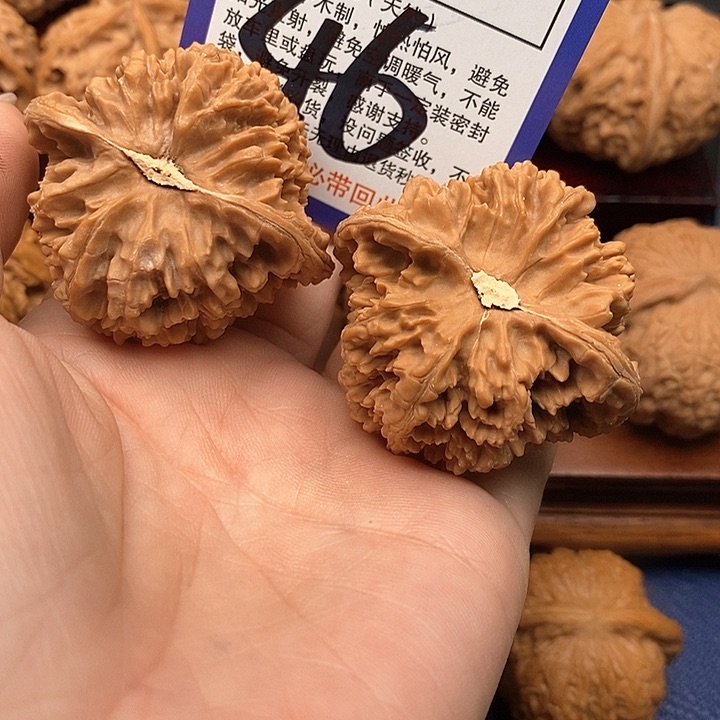 桃核吊坠暴****头满天星狮子头45