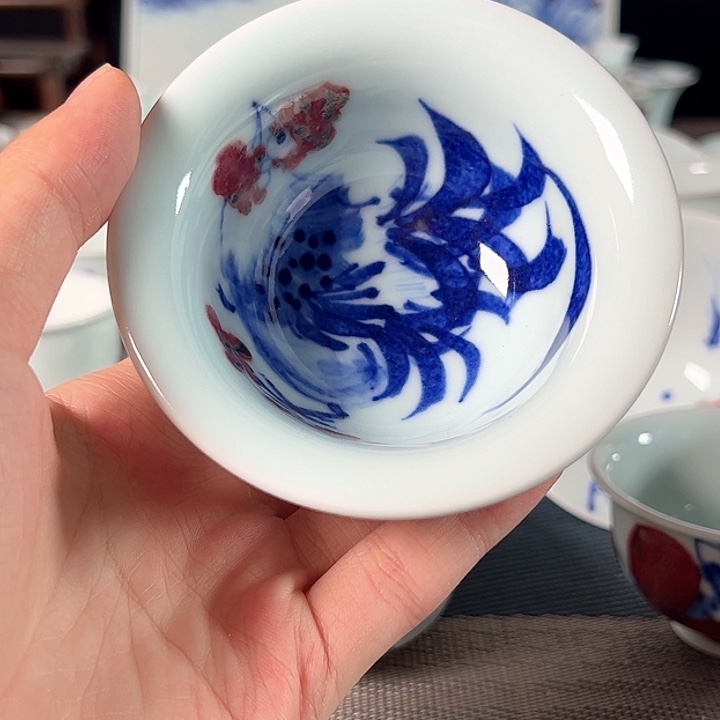 杯青花釉里红瓷器