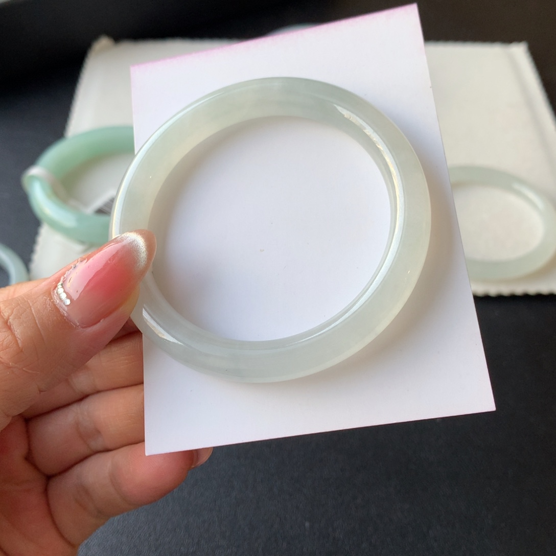 翡翠未镶嵌手镯53.4