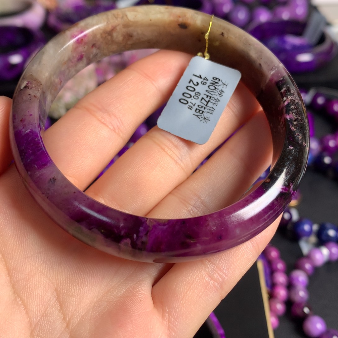 苏纪石（舒俱来）未镶嵌果酱桃红冰种手镯60圈