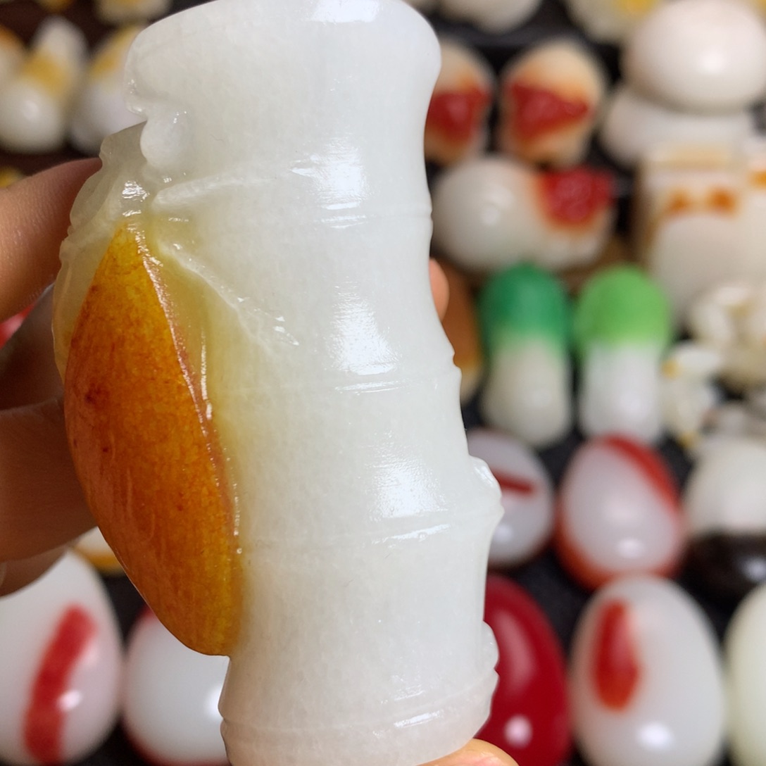 新疆戈壁石五彩石