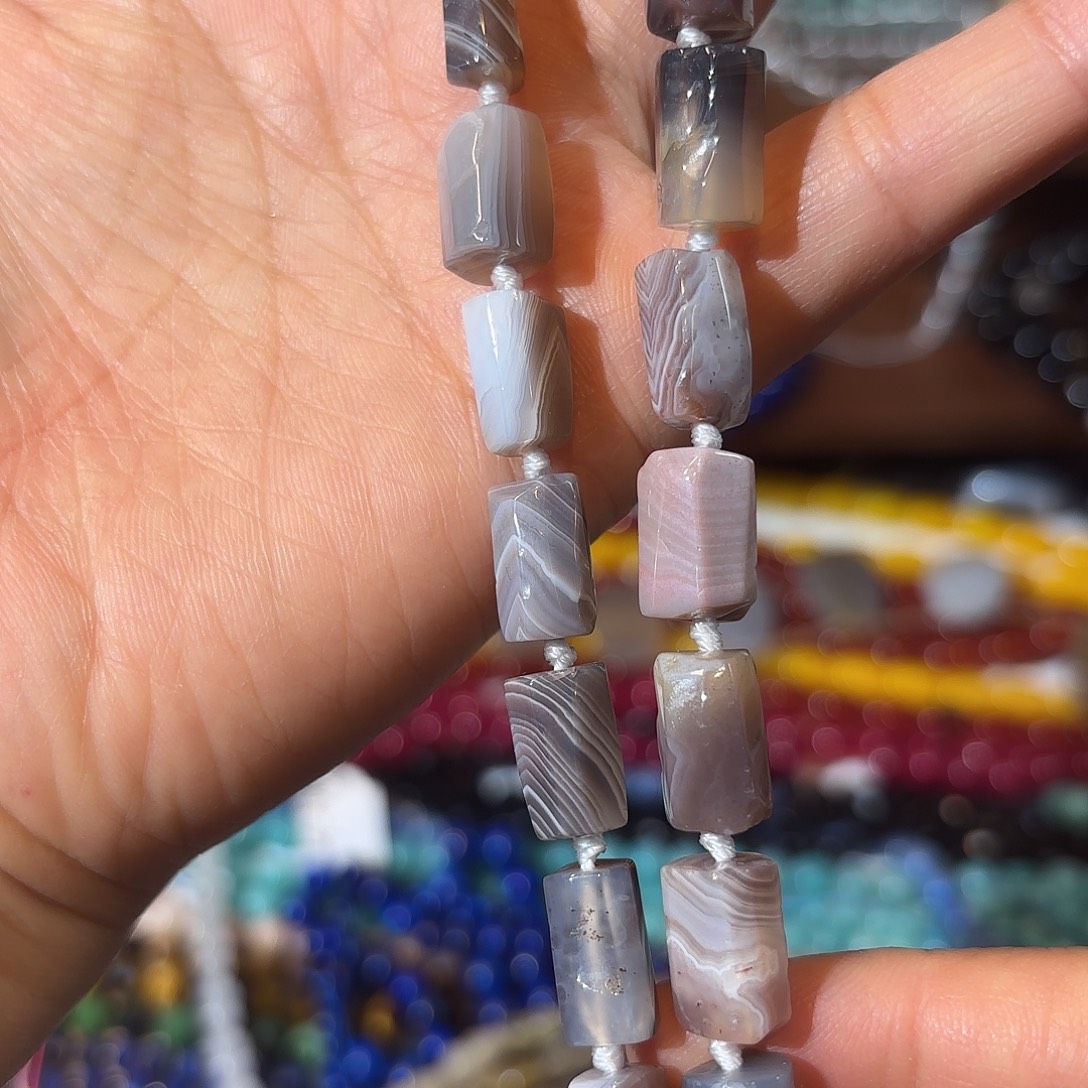 玛瑙/玉髓未镶嵌珠宝半成品灰玛瑙8-13一条