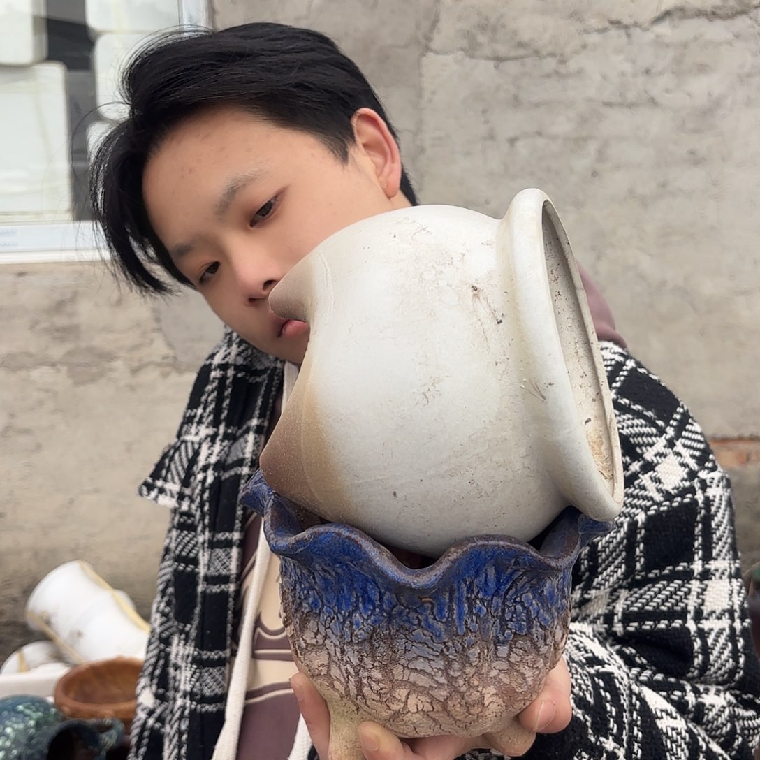 花盆紫砂胡巴加麦饭石两个瑕疵