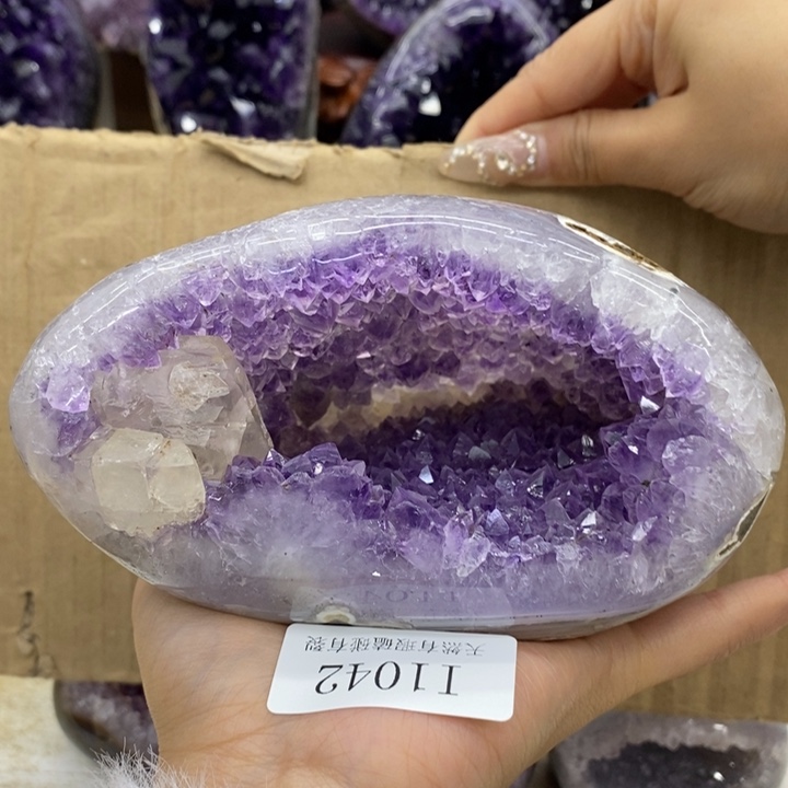 水晶大型摆件（非配饰）未镶嵌