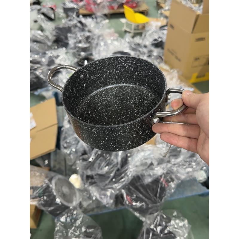 B16双耳汤锅口径16cm。高度6cm，外贸尾货，介意勿拍，