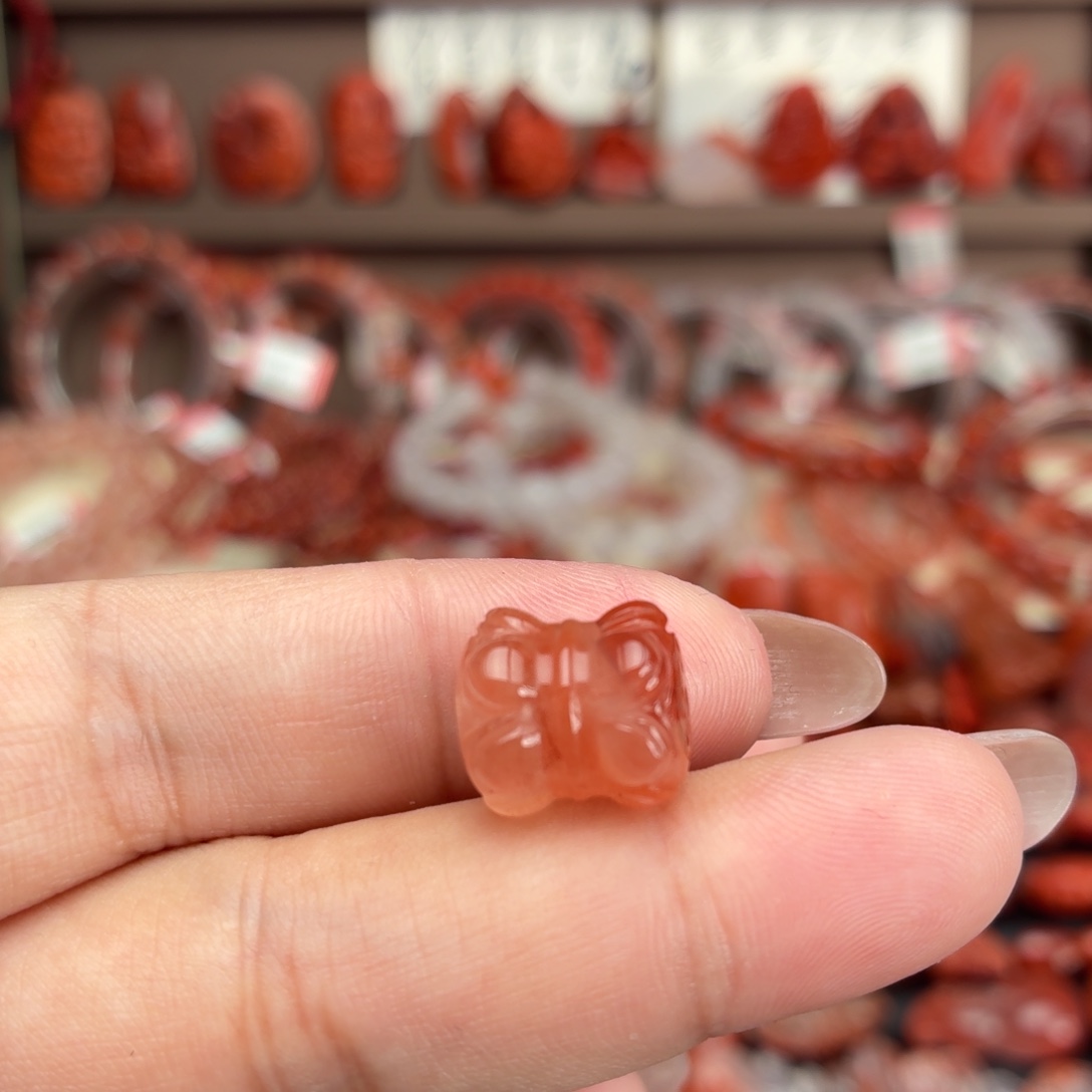 南红玛瑙未镶嵌颈饰通孔并蒂莲