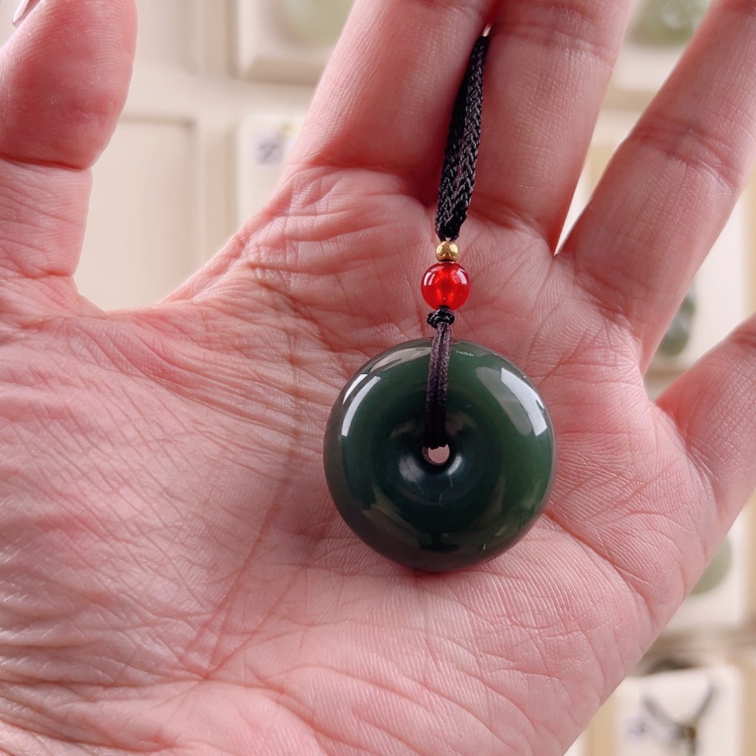 和田玉吊坠(不含链)未镶嵌