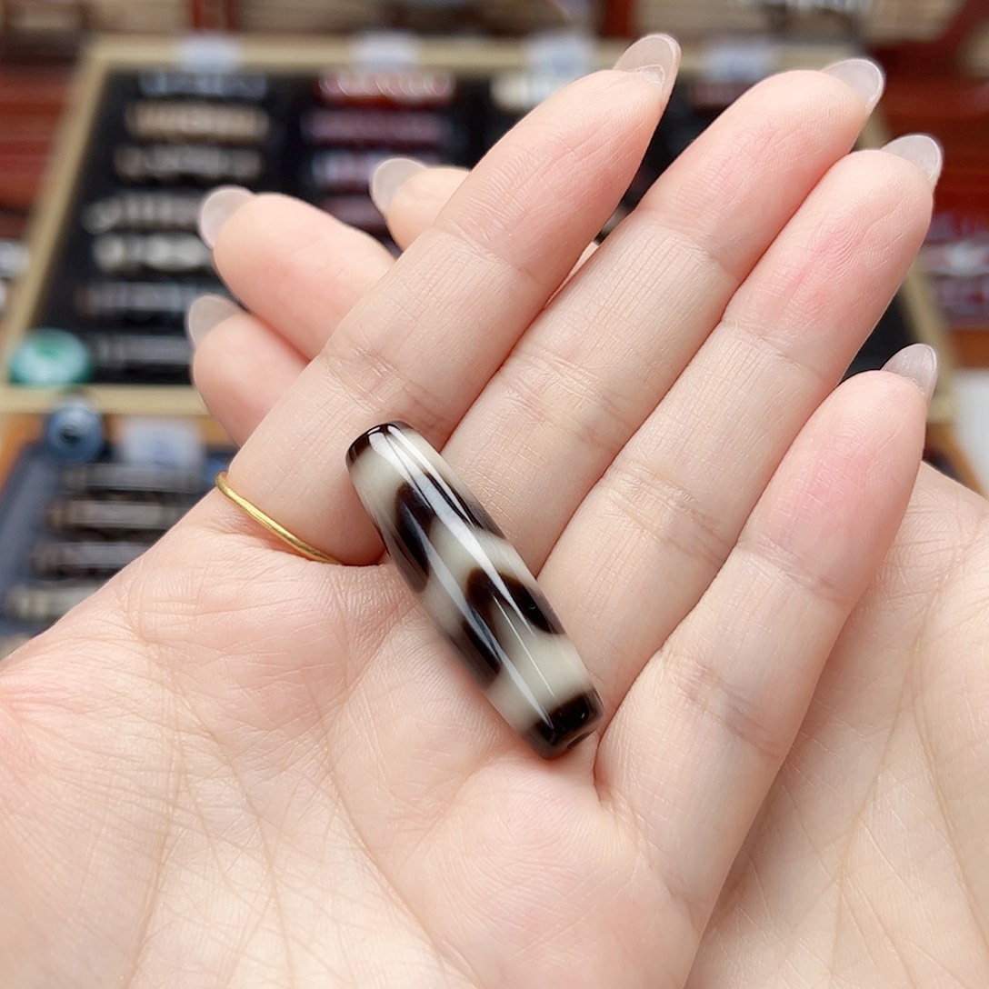 玛瑙/玉髓颈饰合金燕*