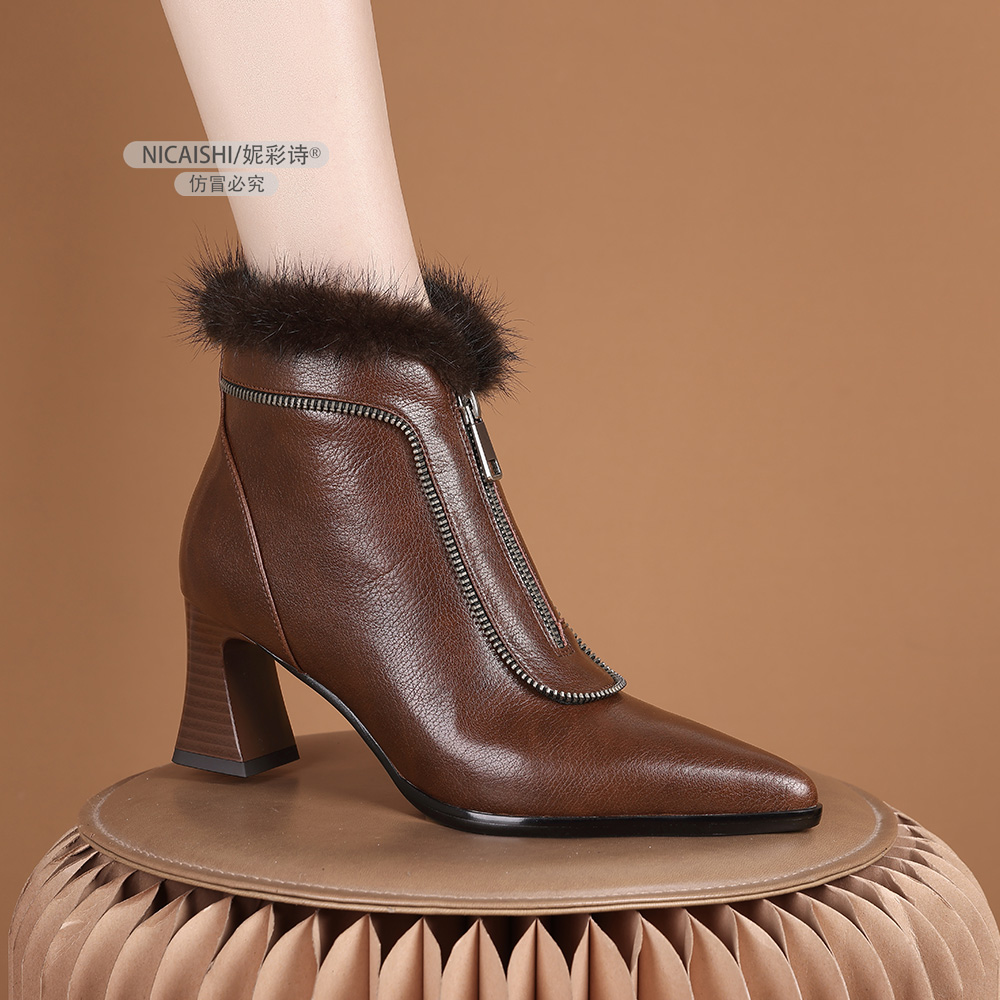 2025年新款欧美气质短靴英伦风百搭尖头粗跟侧拉链显瘦时装靴3536