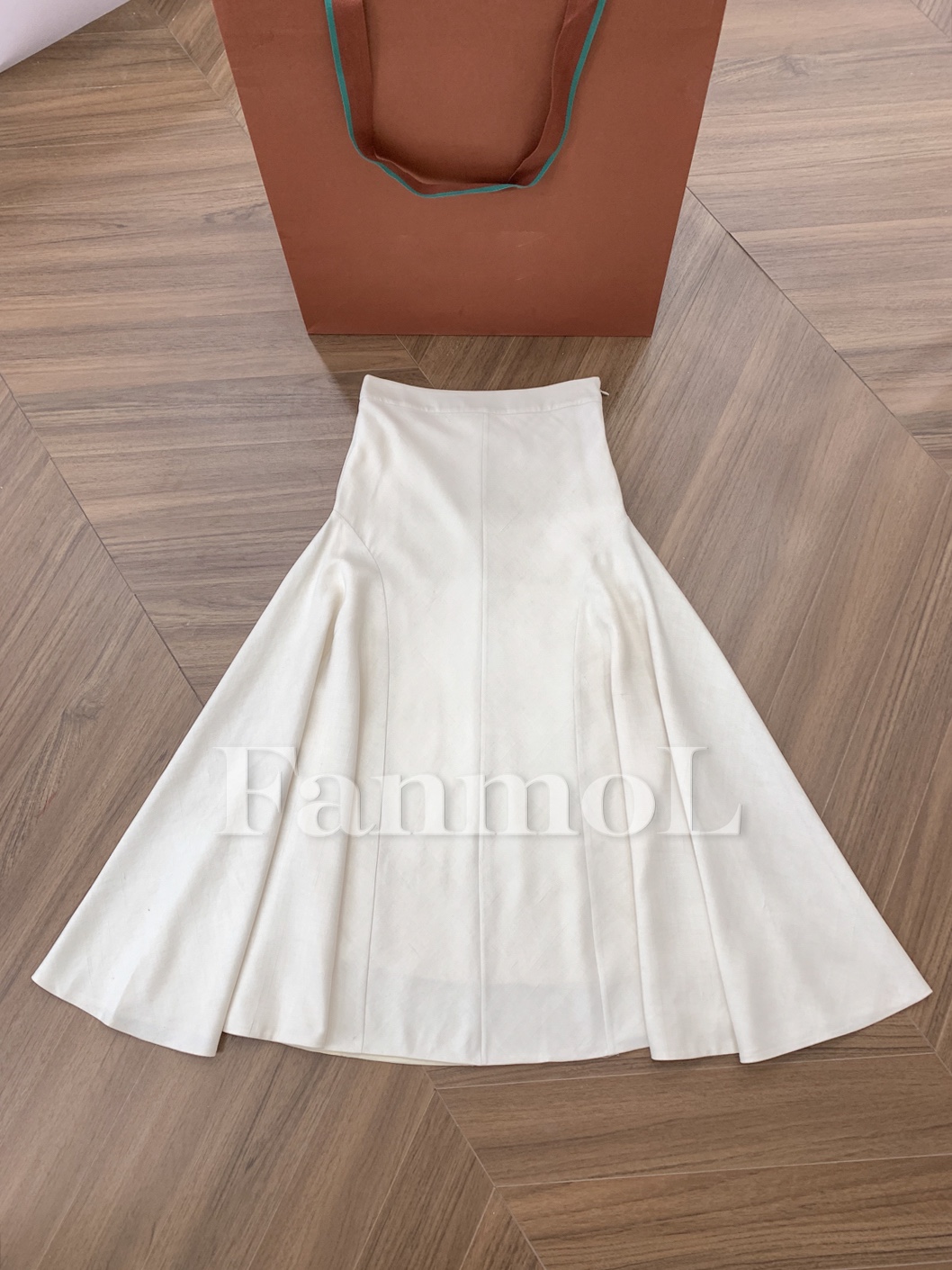 CLASSIEVU~2025春夏新款女士真丝气质优雅大摆垂感中高腰半身裙