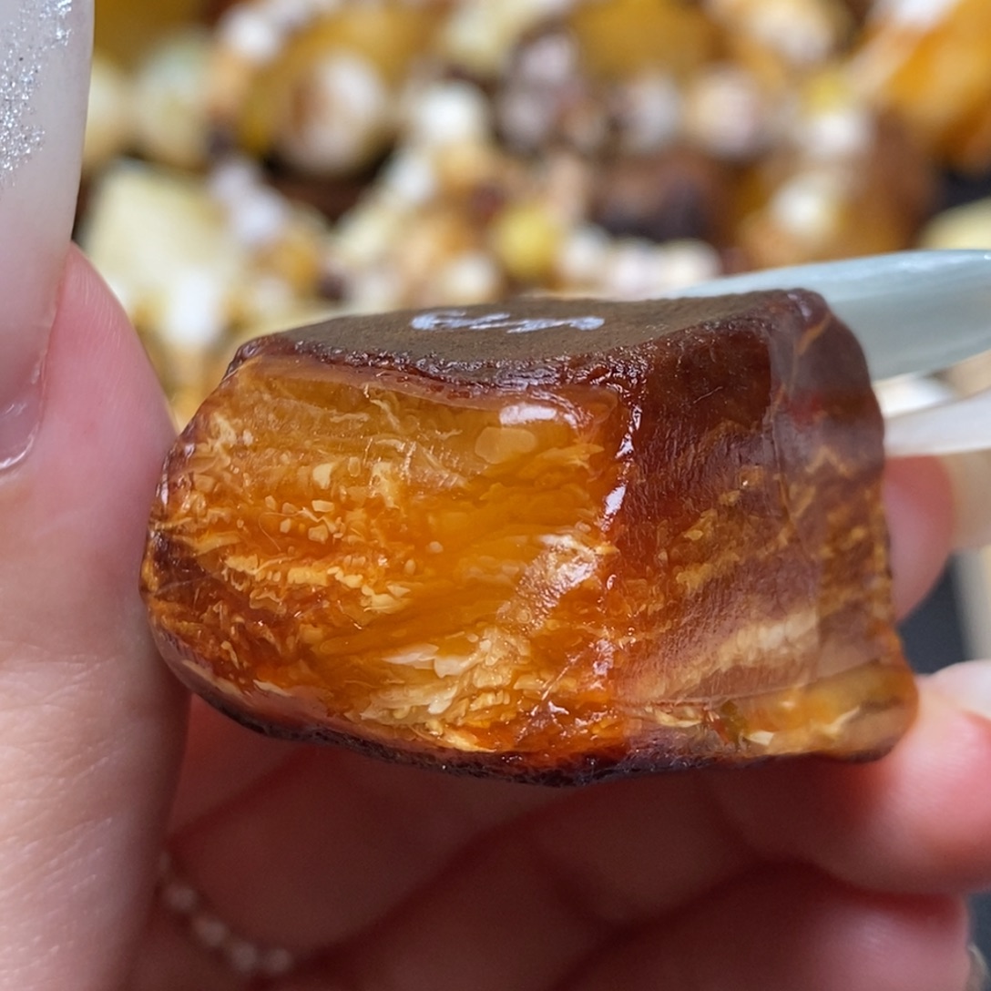定制琥珀未镶嵌蜜蜡