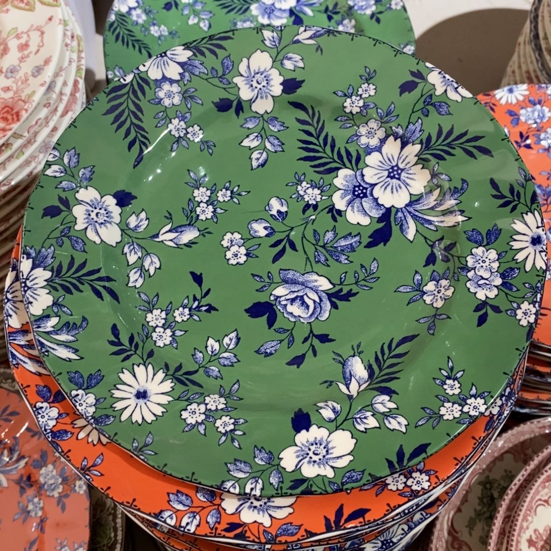 瓷微瑕绿色八寸平盘