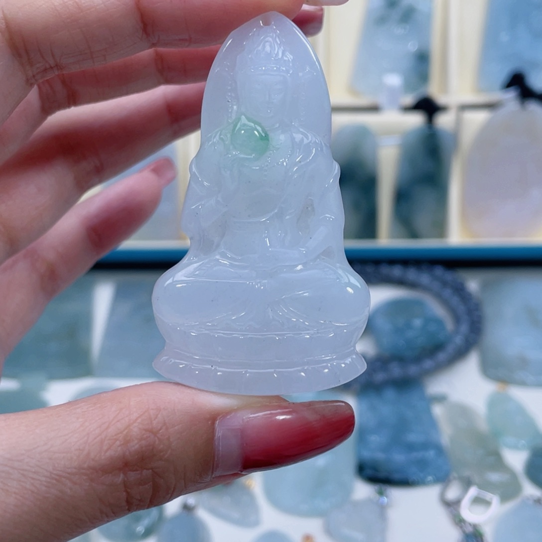 翡翠颈饰未镶嵌清**佛