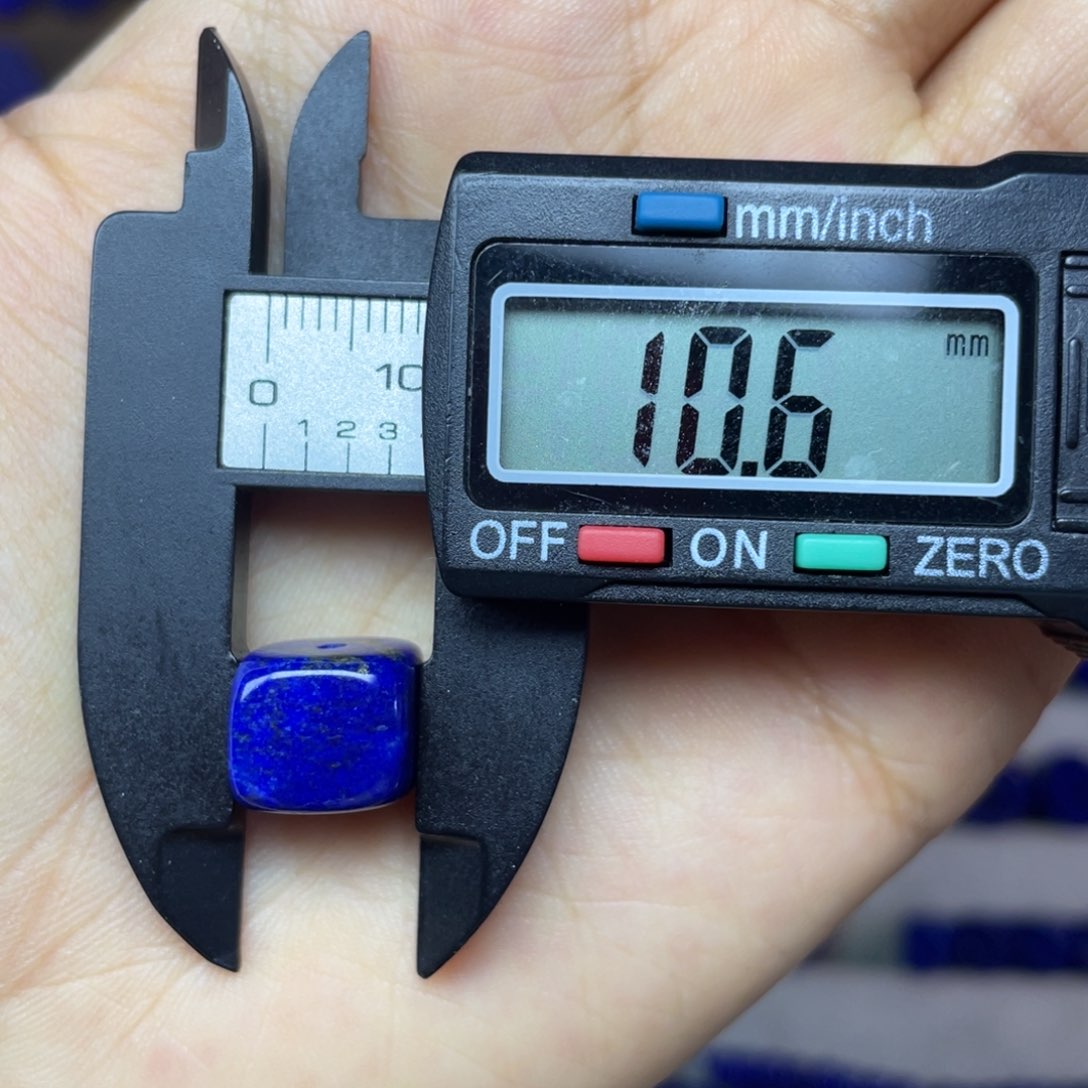 青金石未镶嵌10mm配饰