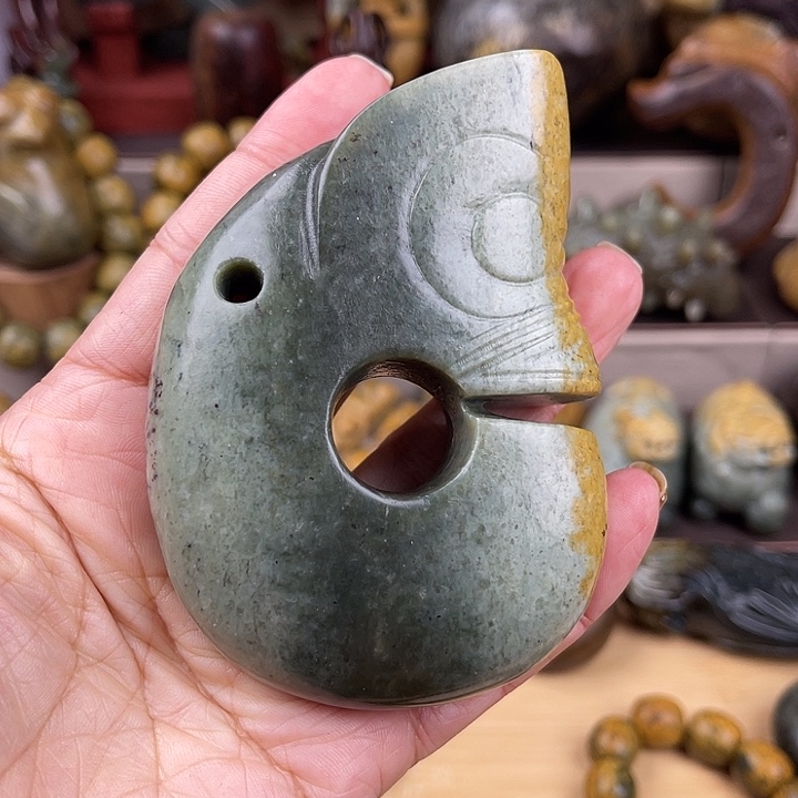 岫岩河磨玉（透闪石质玉）把件未镶嵌L****X