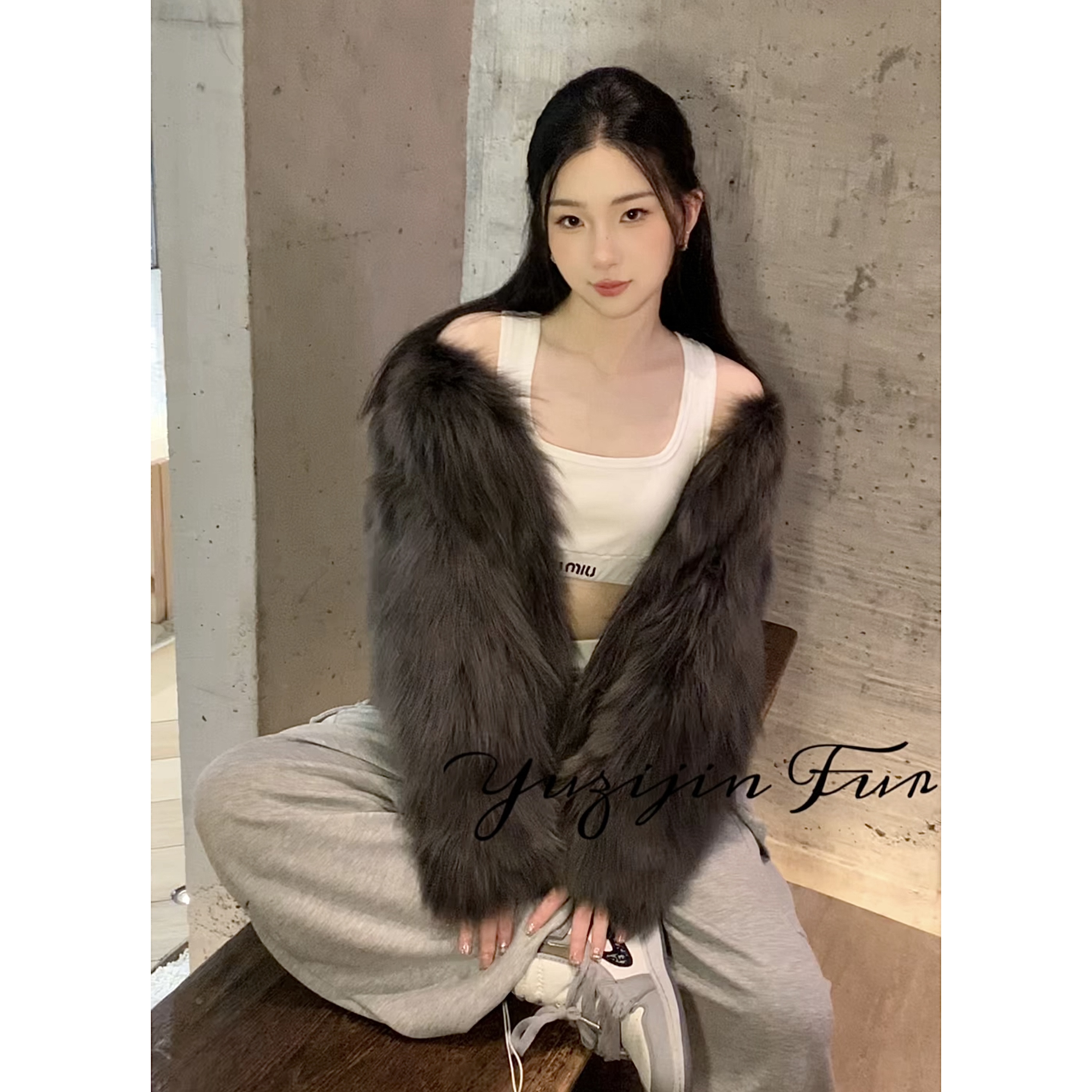 鱼子金 【银狐长毛系列】减龄感皮草外套冬季