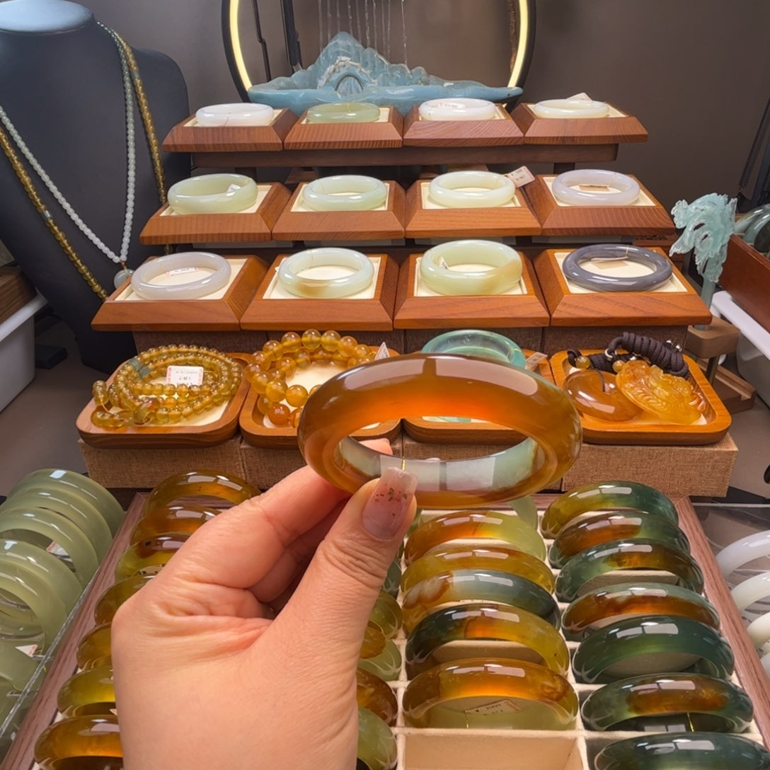 蛇纹石玉未镶嵌55-56