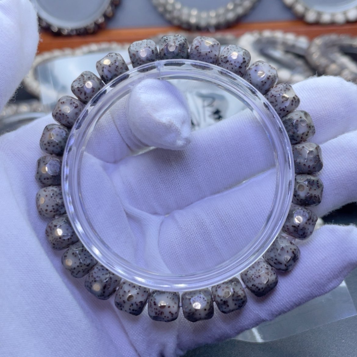 【闪购商品】星月菩提手串绿幽灵满钉糯冰无相