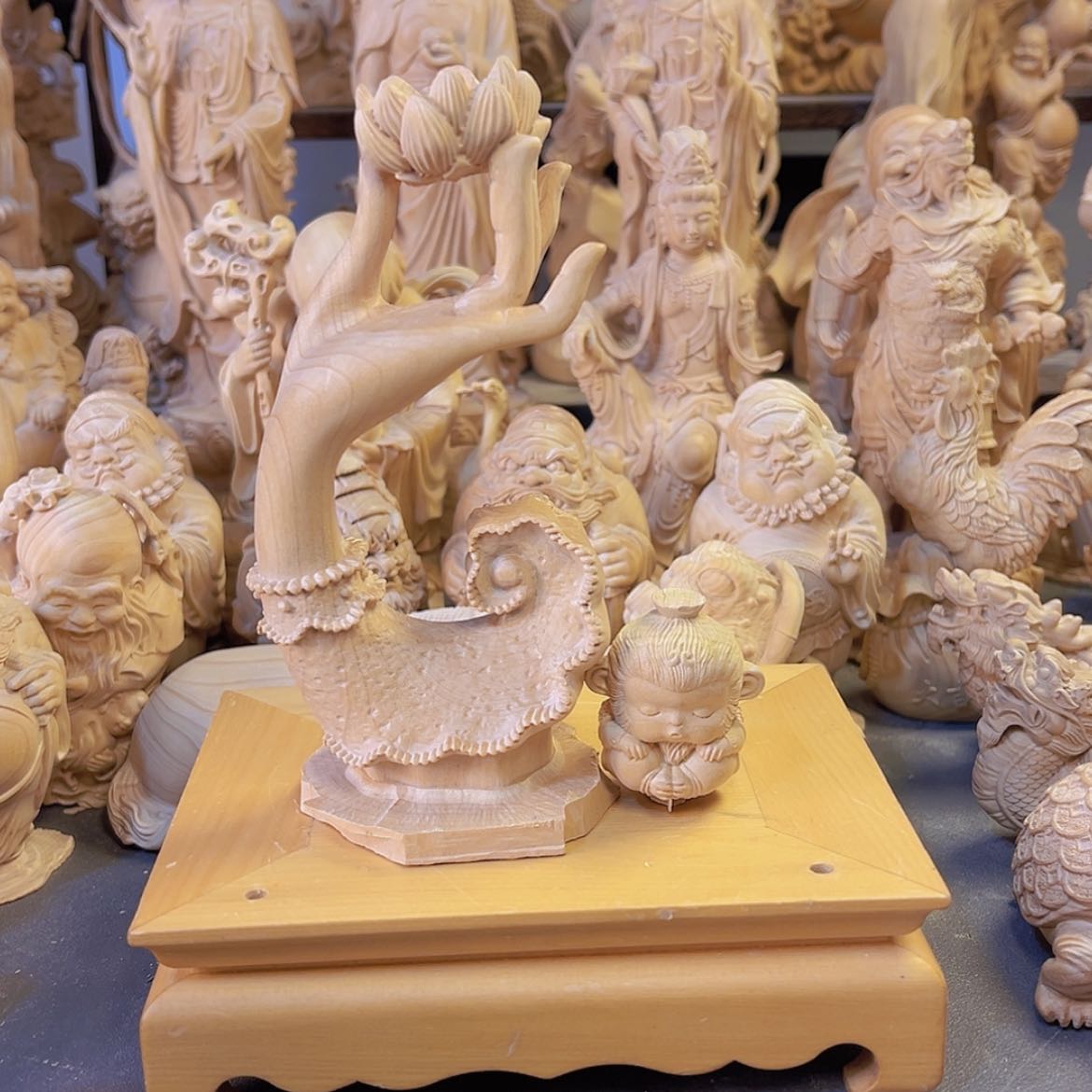 【闪购商品】木不****剧小叶黄杨木11高莲花佛手和小嘟嘟猴