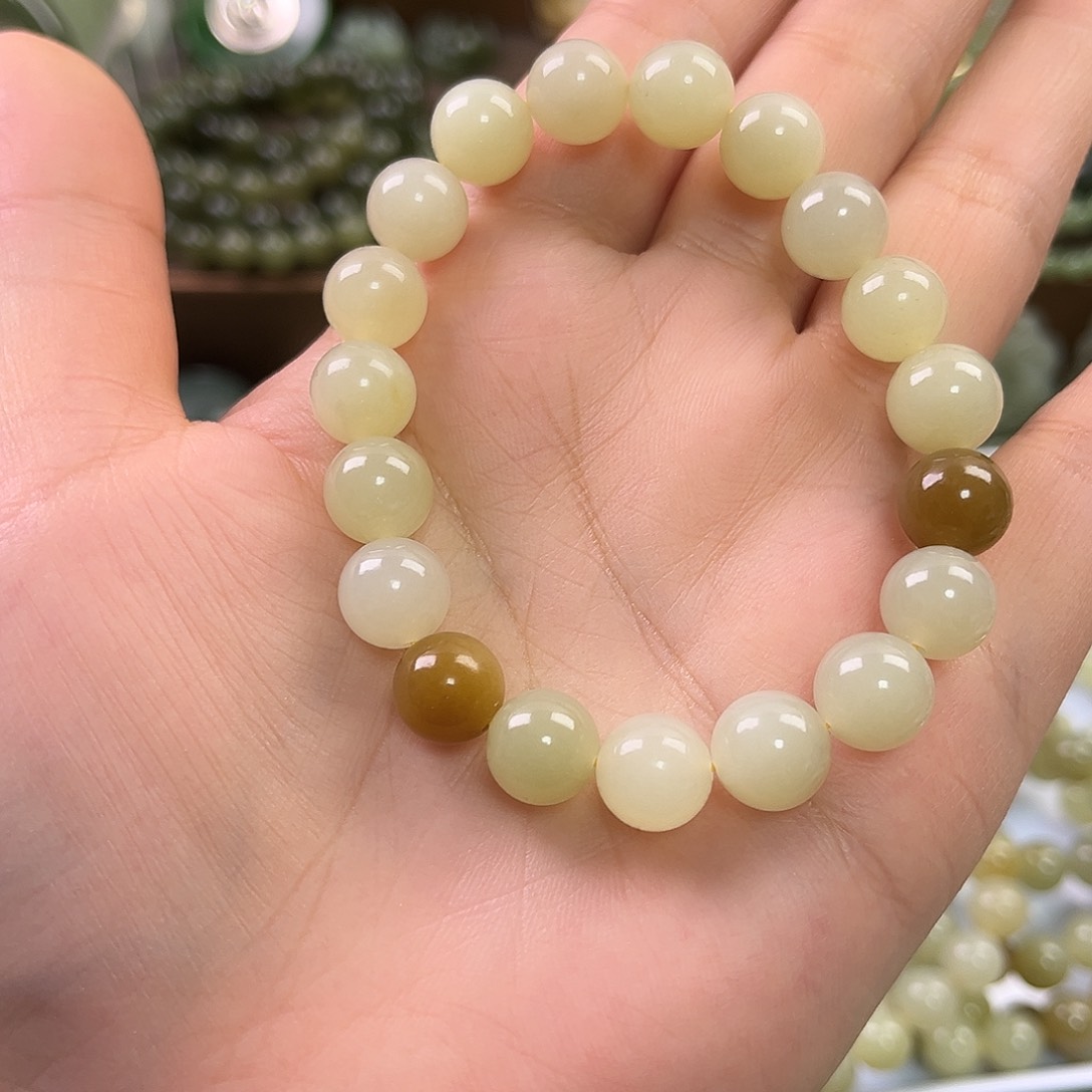 和田玉颈饰未镶嵌苳