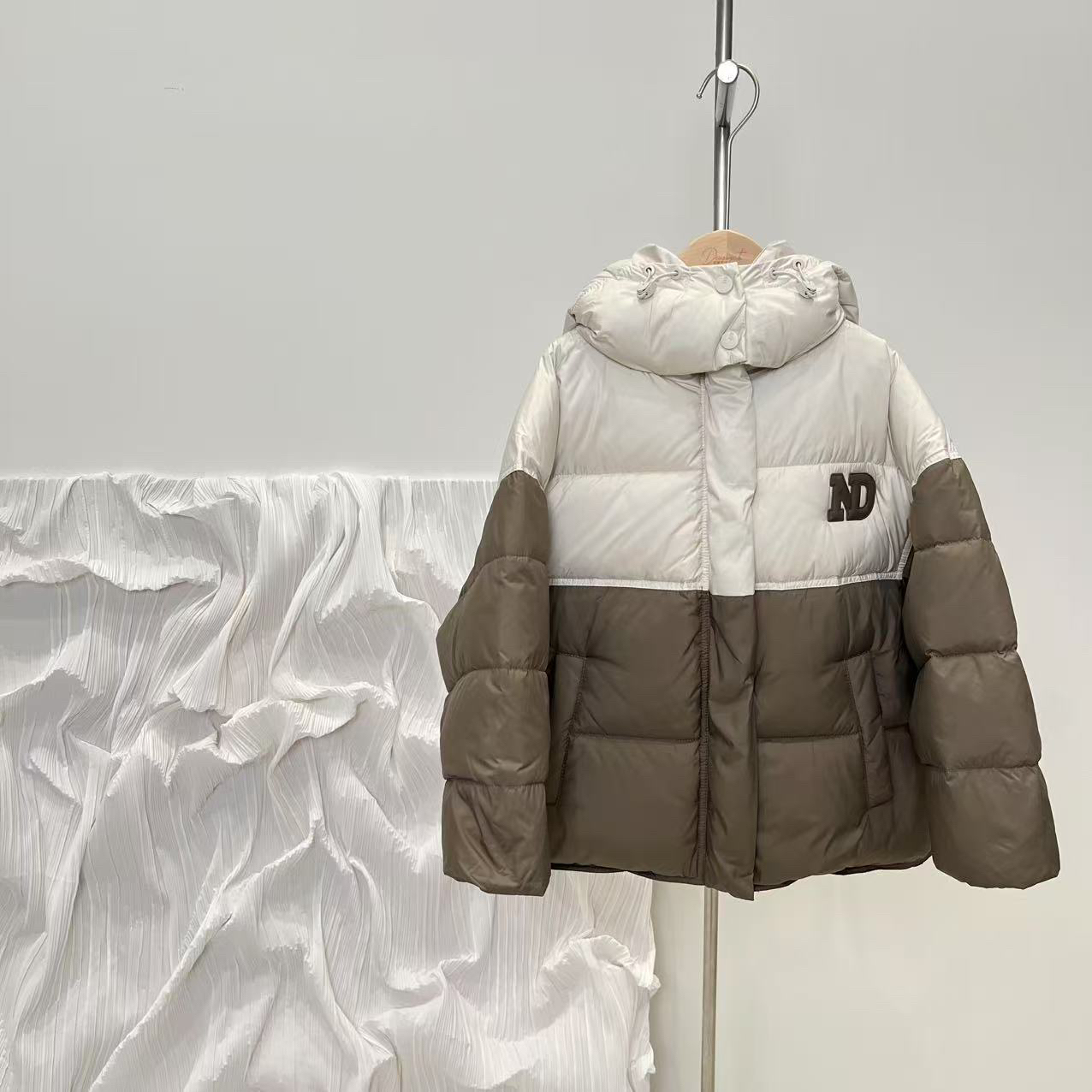 秋冬羽绒服橄榄绿 4350铂系