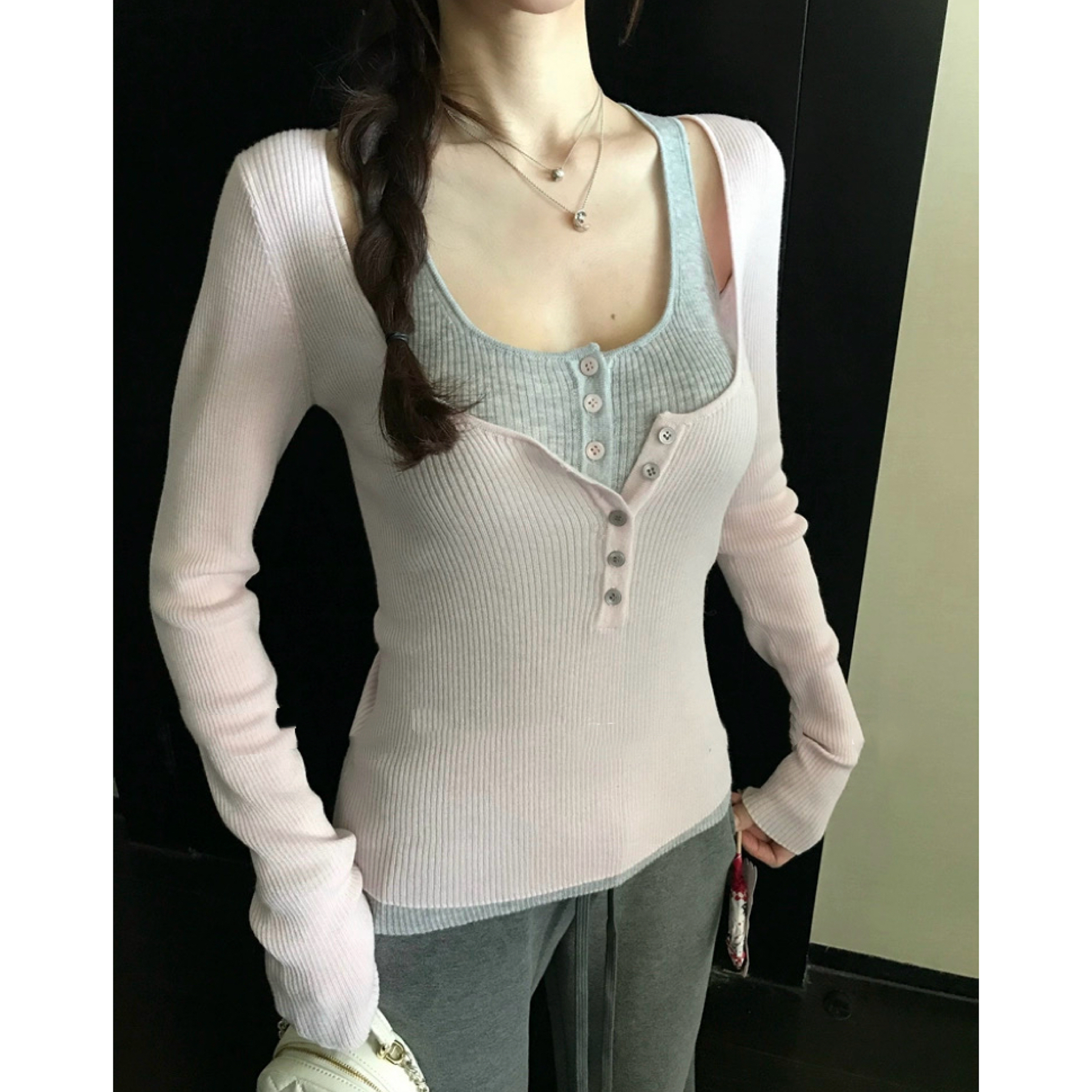 【层次感美学】6-8运补满级显瘦舒适 亨利领撞色假两件小衫