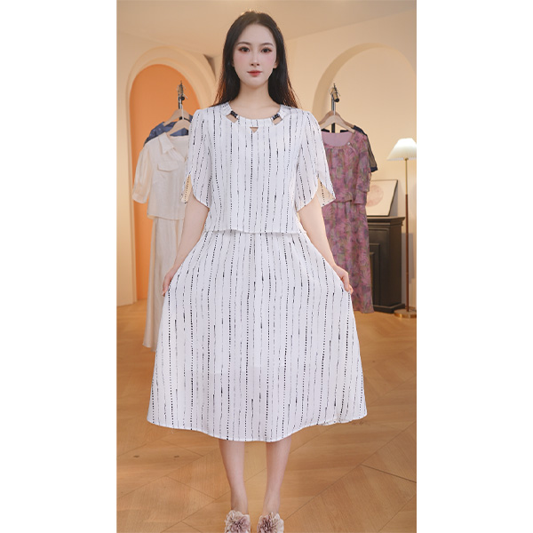 【赠送运费险】L9075 2025年夏季新款假两件通勤减龄中长款连衣裙