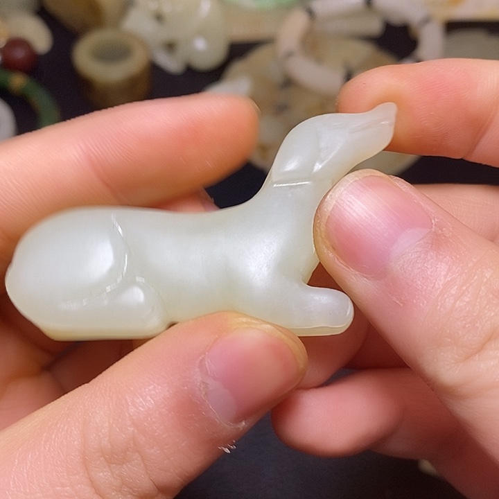 颈饰未镶嵌和田玉（糖玉）