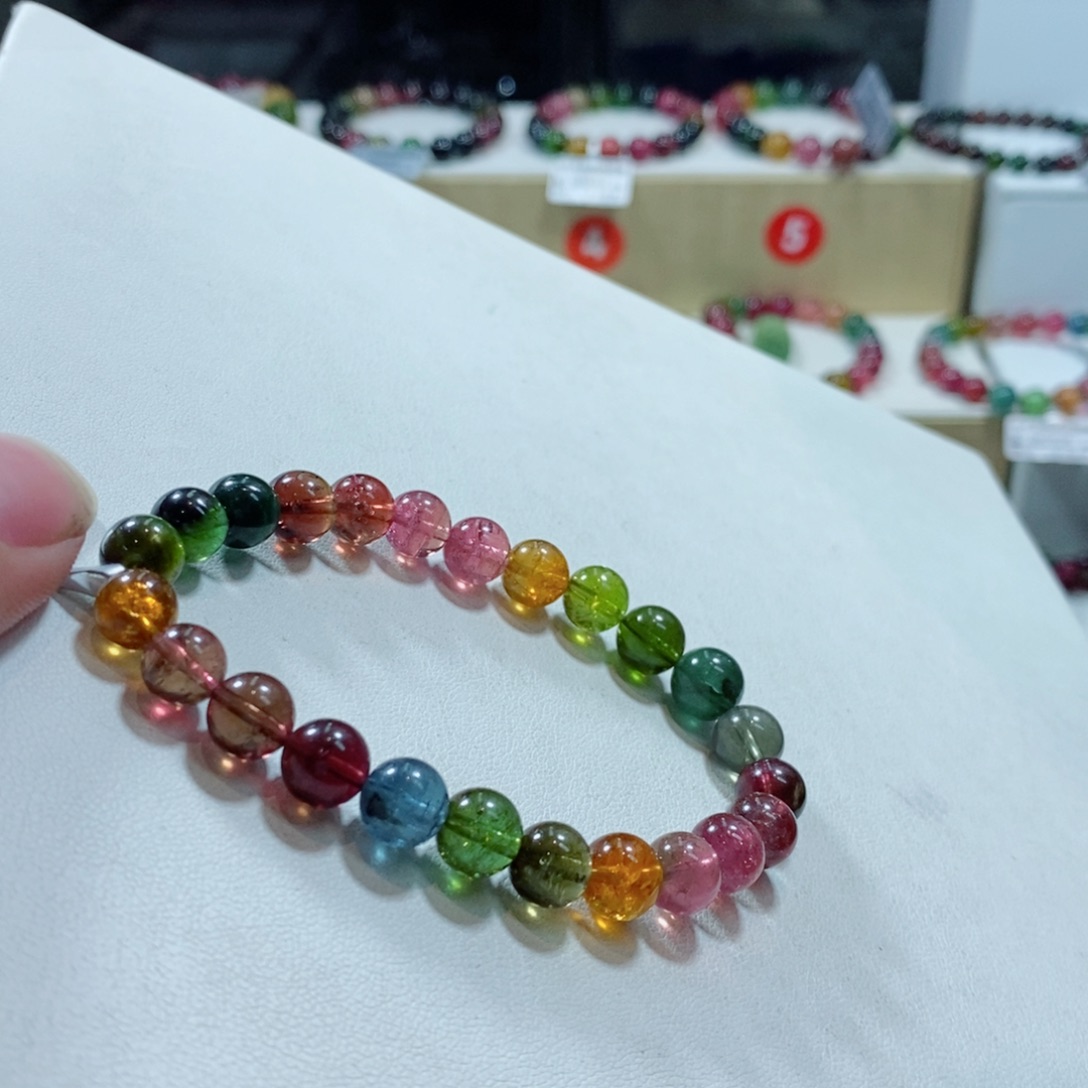 碧玺手链未镶嵌?**?碧玺