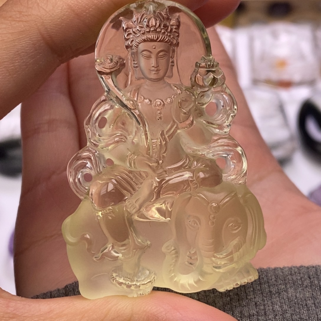 肖***恩未镶嵌水晶颈饰定制