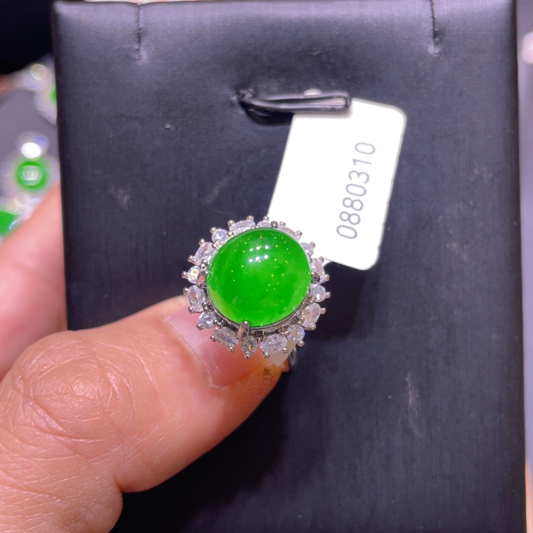 翡翠未镶嵌项链戒指