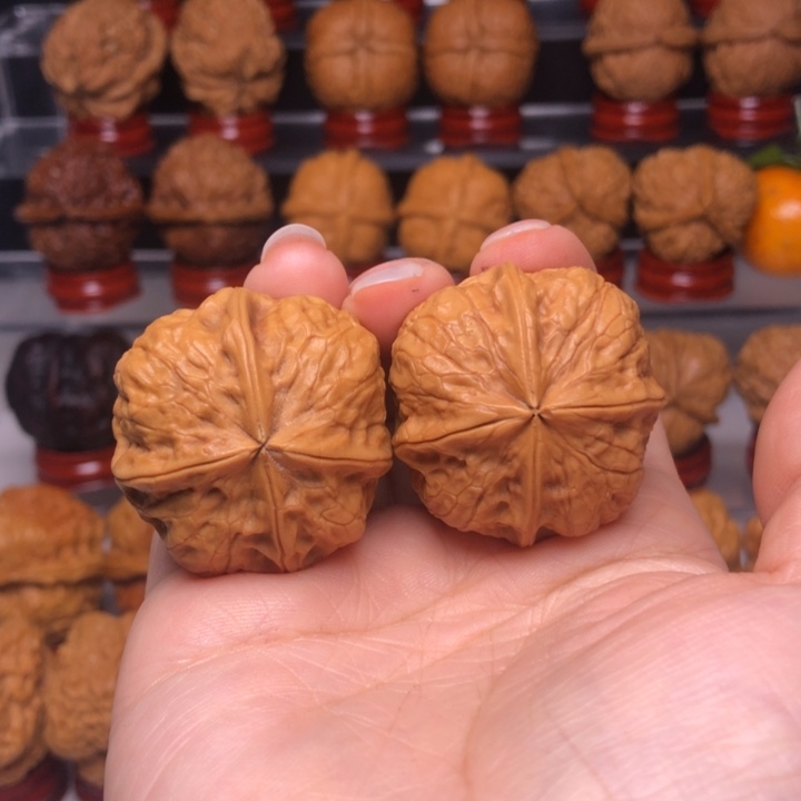 文玩核桃吊坠六**球40聚宝