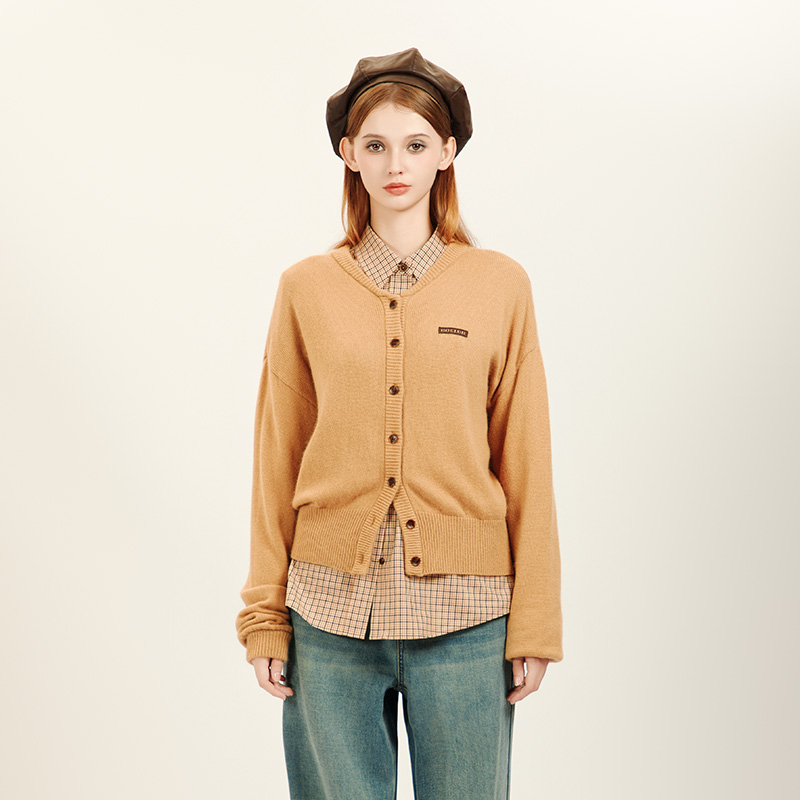 D-HARRY/迪迪加秋冬短款长袖圆领小香风毛针织开衫DD244C63005