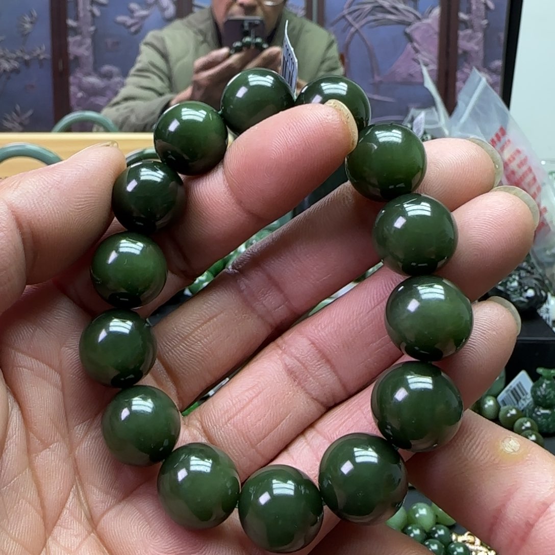 和田玉未镶嵌珠宝奇石