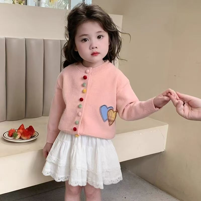 女童毛衣外套2025春季新款时尚百搭爱心毛衣中大童针织开衫洋气潮