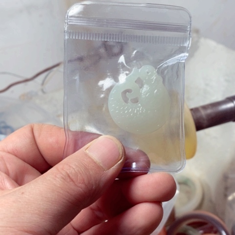 石英质玉颈饰未镶嵌