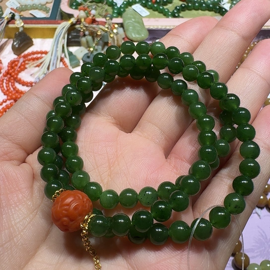 刘***嘻和田玉未镶嵌珠宝奇石