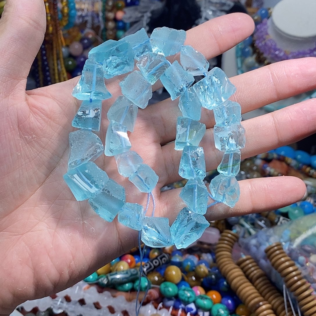 石英质玉未镶嵌，海蓝随行15mm，