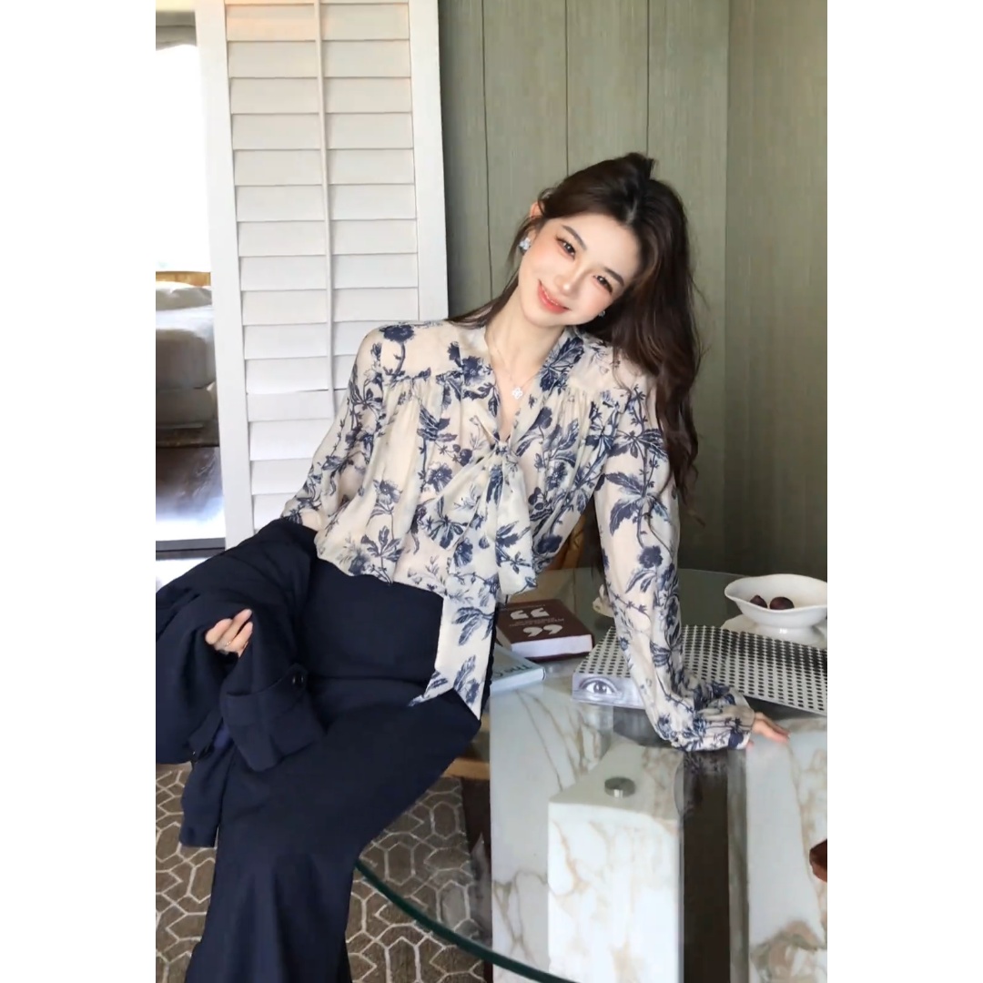 MARIE.COCO老钱风高级感贵气穿搭复古印花系带衬衣早秋高腰半身裙