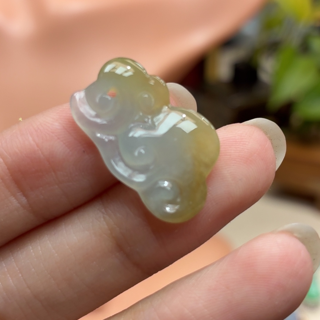 翡翠未镶嵌颈饰吊坠